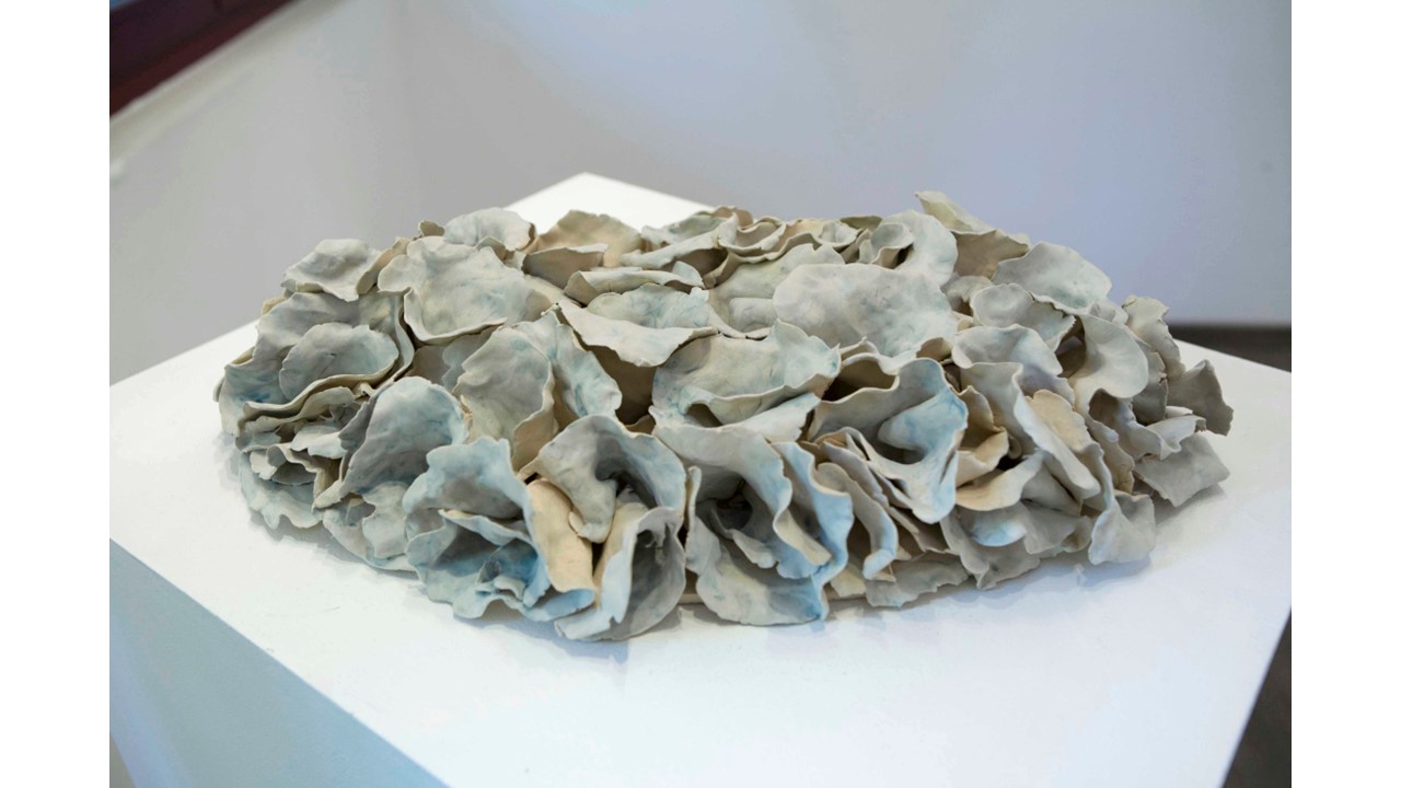 Vanitas Series, 2017. Unique piece.
Ceramic technique (stoneware, porcelain, pigment). 25 x 50 x 30 cm