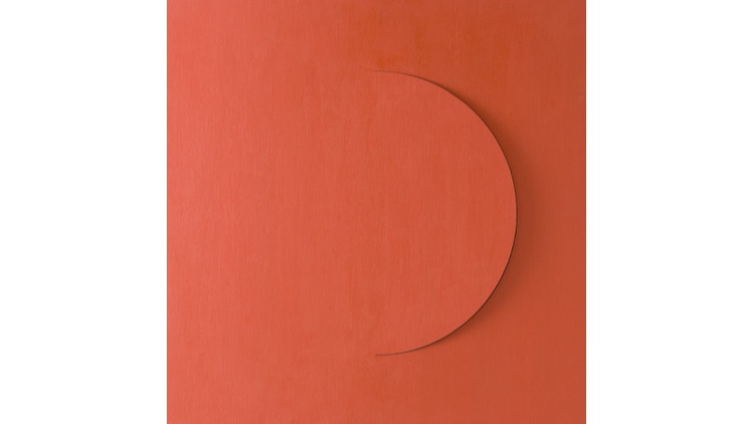 D, "Abecedario", 2021. Lámina de contrachapado de madera cortada a láser, tensada y pintada al óleo. 39,3 x 39,3 cm