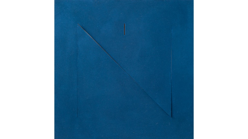Ñ, "Abecedario", 2021. Lámina de contrachapado de madera cortada a láser, tensada y pintada al óleo. 39,3 x 39,3 cm